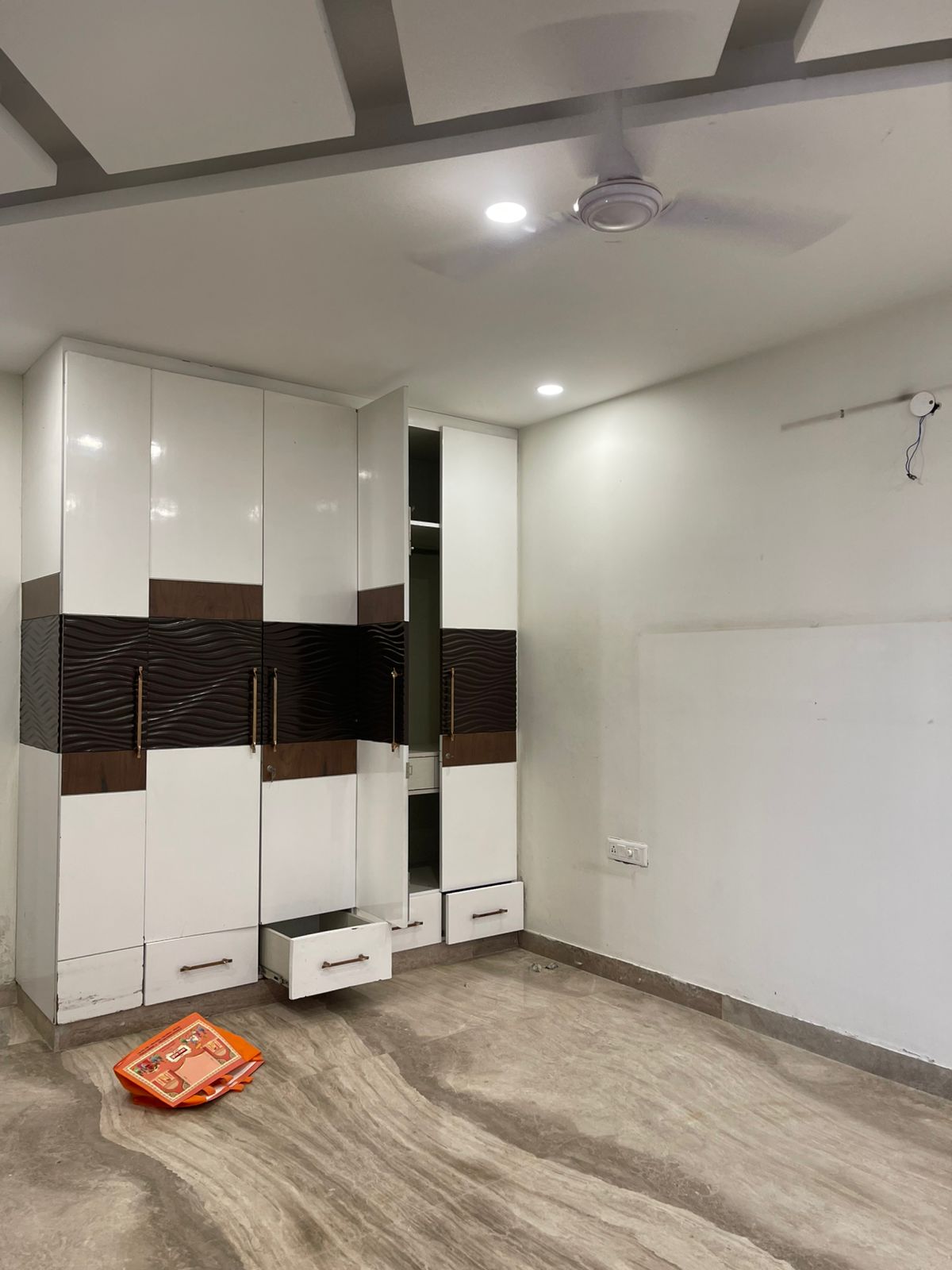 3 BHK + Pooja Room Apartment For Rent in Shubh Niketan Apartments