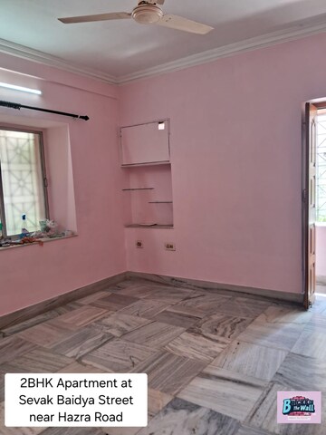 Room in 2 BHK Builder Floor at Hazra Road – for Rent