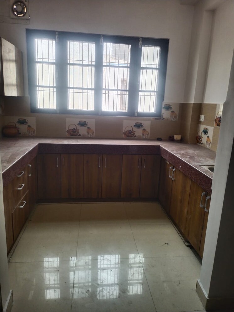 Kitchen, gomti nagar 2 Bedroom 1250 Sq.Ft. Independent House In Gomti Nagar Lucknow 8965786