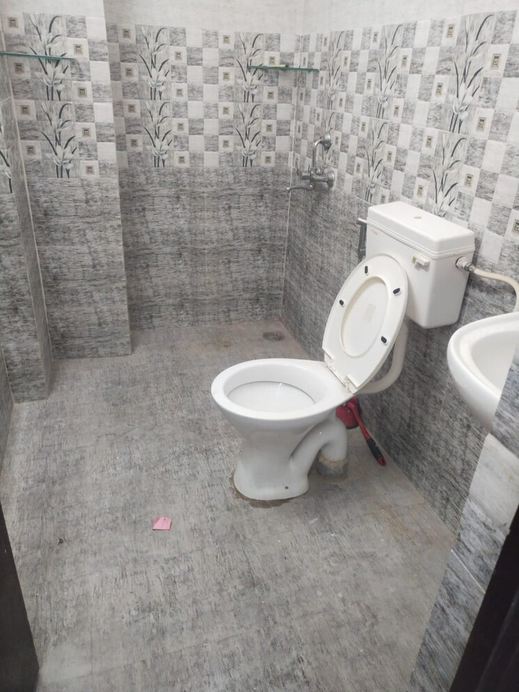 Bathroom, gomti nagar 2 Bedroom 1250 Sq.Ft. Independent House In Gomti Nagar Lucknow 8965786