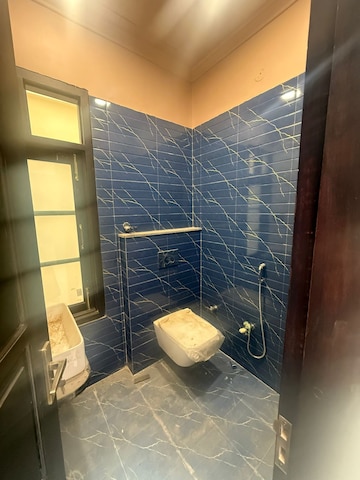 Bathroom in 2 BHK Independent House at Gomti Nagar – for Rent