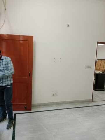 Furnished Amenities in 3 BHK Builder Floor at Sector 6 – for Rent