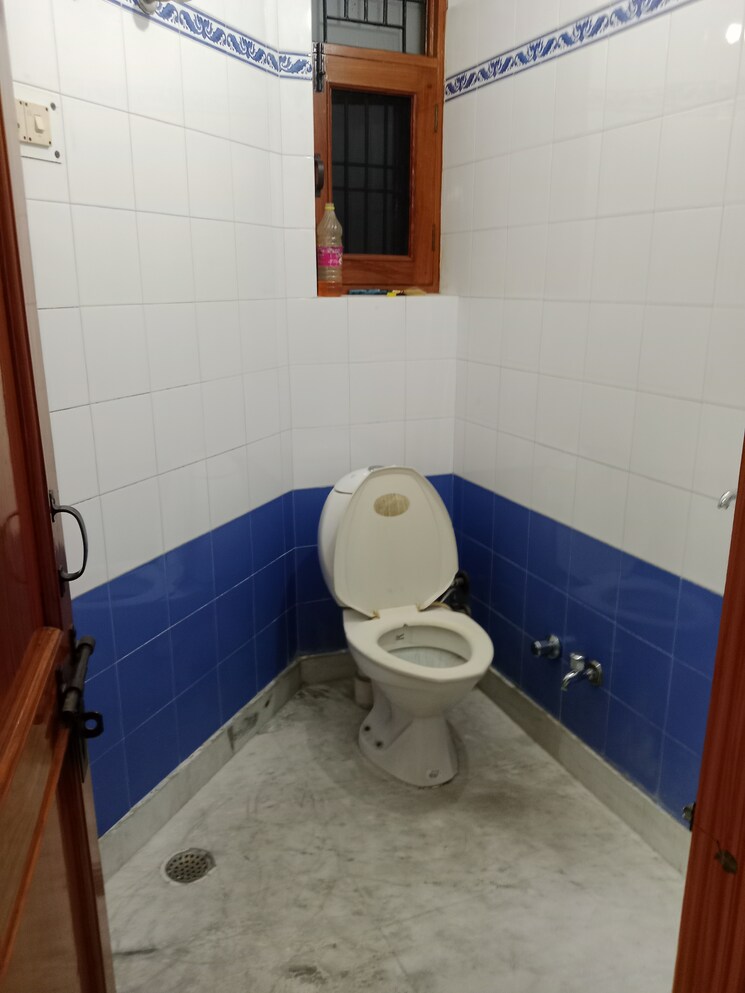 Bathroom, sector 6 3 Bedroom 1869 Sq.Ft. Builder Floor In Sector 6 Panipat 8965819