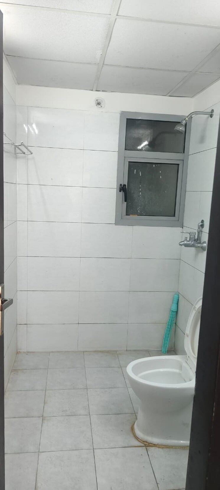 Bathroom, himalaya-homes 3 Bedroom 1450 Sq.Ft. Apartment In Sector 121 Noida 8965821