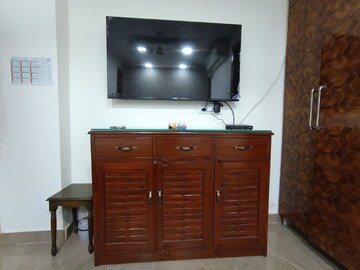 Furnished Amenities in 2 BHK Builder Floor at Govindpuri – for Rent