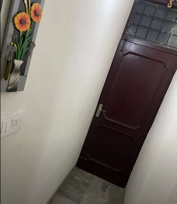 Furnished Amenities in 4 BHK Builder Floor at Sector 44 – for Rent