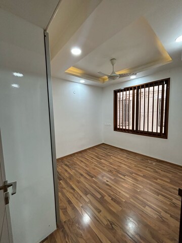 Room in 4 BHK Villa at Sahakara Nagar – for Rent
