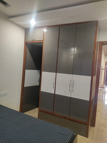 Furnished Amenities in 2 BHK Builder Floor at Sector 37 – for Rent