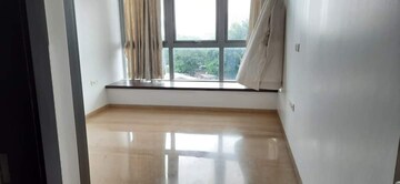 Room in 1 BHK Apartment at Conwood Astoria, Goregaon East – for Rent