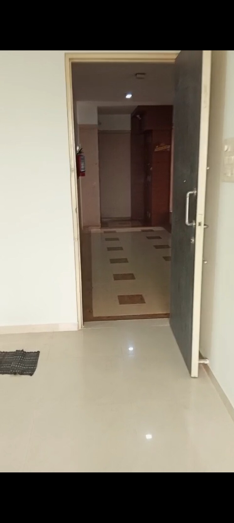 Bathroom, neelkanth-palms-phase-2 2.5 Bedroom 880 Sq.Ft. Apartment In Thane West Thane 8965859