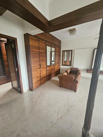 Room in 4 BHK Apartment at Raheja Acropolis, Deonar – for Sale