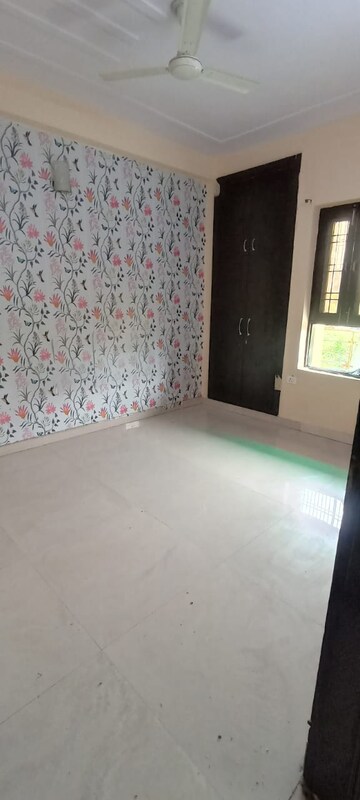 3 BHK Builder Floor For Rent in Sector 37