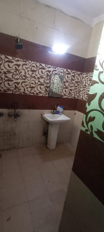 Bathroom in 3 BHK Builder Floor at Sector 37 – for Rent