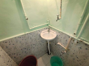 Bathroom in  Pg at Andheri East – for Rent