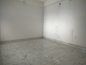 Room in 3 BHK Apartment at Sodepur – for Sale