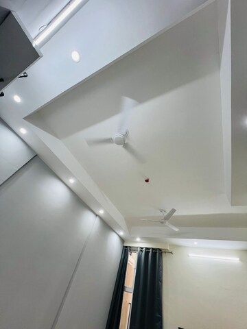 Furnished Amenities in 2 BHK Apartment at Signature Global Prime, Sector 63a – for Rent