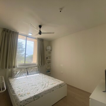 Bedroom in 2 BHK Apartment at Hiranandani Calgary, Sanne Amanikere – for Rent