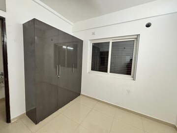 Room in 2.5 BHK Apartment at Urbanrise Spring Is In The Air, Ameenpur – for Rent