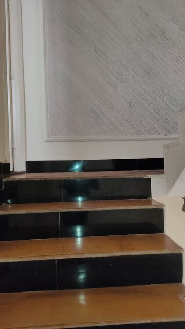 Furnished Amenities in 4 BHK Villa at Nityanand CHS Dhankawadi, Dhankawadi – for Rent