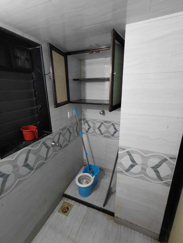 Attached Bathroom, amarnath-apartment-andheri 1.5 Bedroom 670 Sq.Ft. Apartment In Andheri East Mumbai 8966057