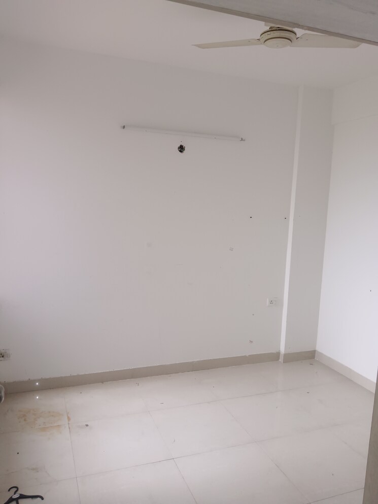 Room, signature-global-synera 2 Bedroom 568 Sq.Ft. Apartment In Sector 81 Gurgaon 8966077