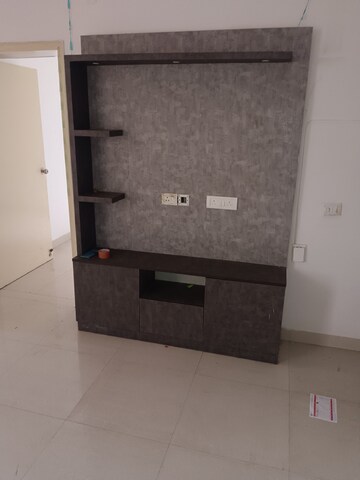Furnished Amenities in 2 BHK Apartment at Signature Global Synera, Sector 81 – for Rent