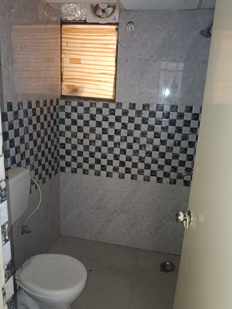 Bathroom, signature-global-synera 2 Bedroom 568 Sq.Ft. Apartment In Sector 81 Gurgaon 8966077