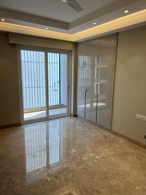 Room in 3 BHK Builder Floor at Greater Kailash I – for Sale