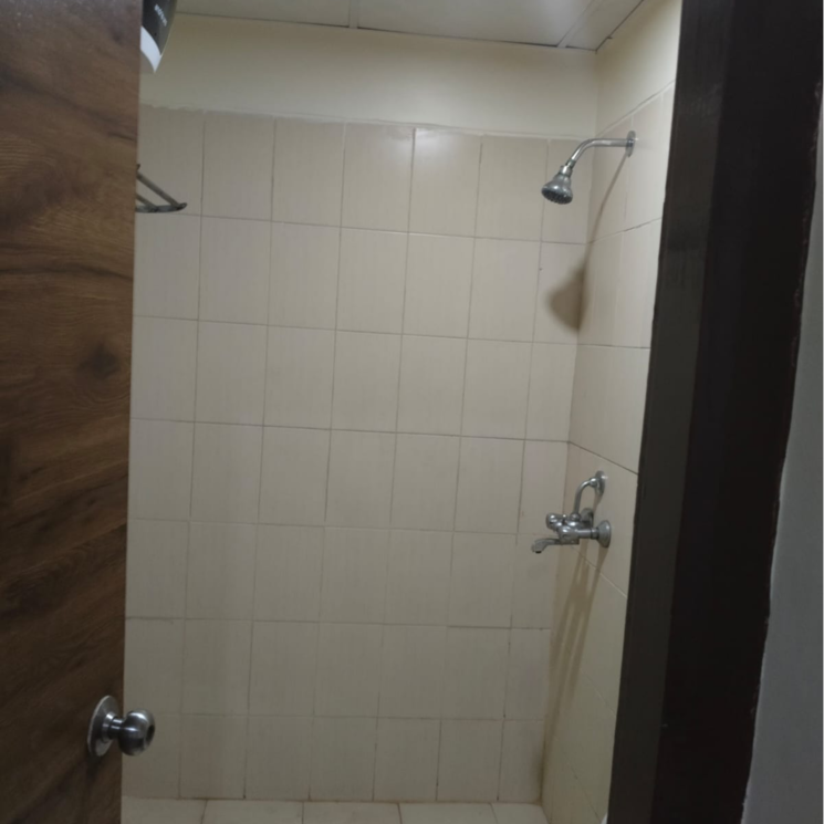 Bathroom, puri-pratham 3 Bedroom 914 Sq.Ft. Apartment In Sector 84 Faridabad 8966089