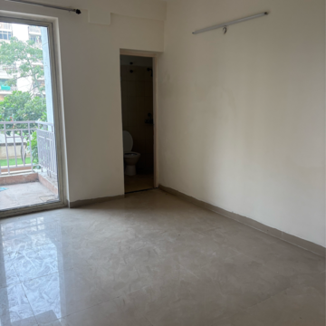 Room in 2 BHK Apartment at Puri Pratham, Sector 84 – for Rent