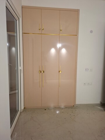 Furnished Amenities in 3 BHK Apartment at Tulip Yellow, Sector 69 – for Rent