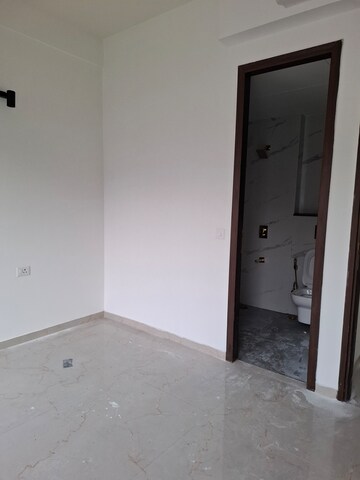 Kitchen in 3 BHK Apartment at Tulip Yellow, Sector 69 – for Rent