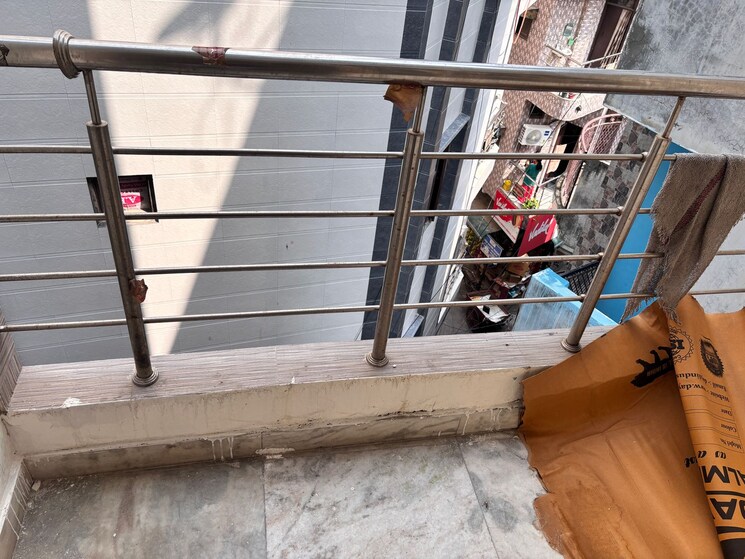 Balcony, new ashok nagar 1.5 Bedroom 450 Sq.Ft. Builder Floor In New Ashok Nagar Delhi 8966158