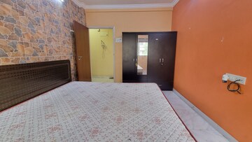 Bedroom in 2 BHK Apartment at Nalanda CHS Malad West, Malad West – for Rent