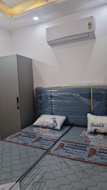 Bedroom in 1.5 BHK Builder Floor at Ashok Nagar – for Rent
