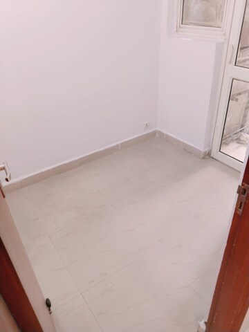 Room in 2 BHK Apartment at Nimbus The Golden Palm, Sector 168 – for Rent