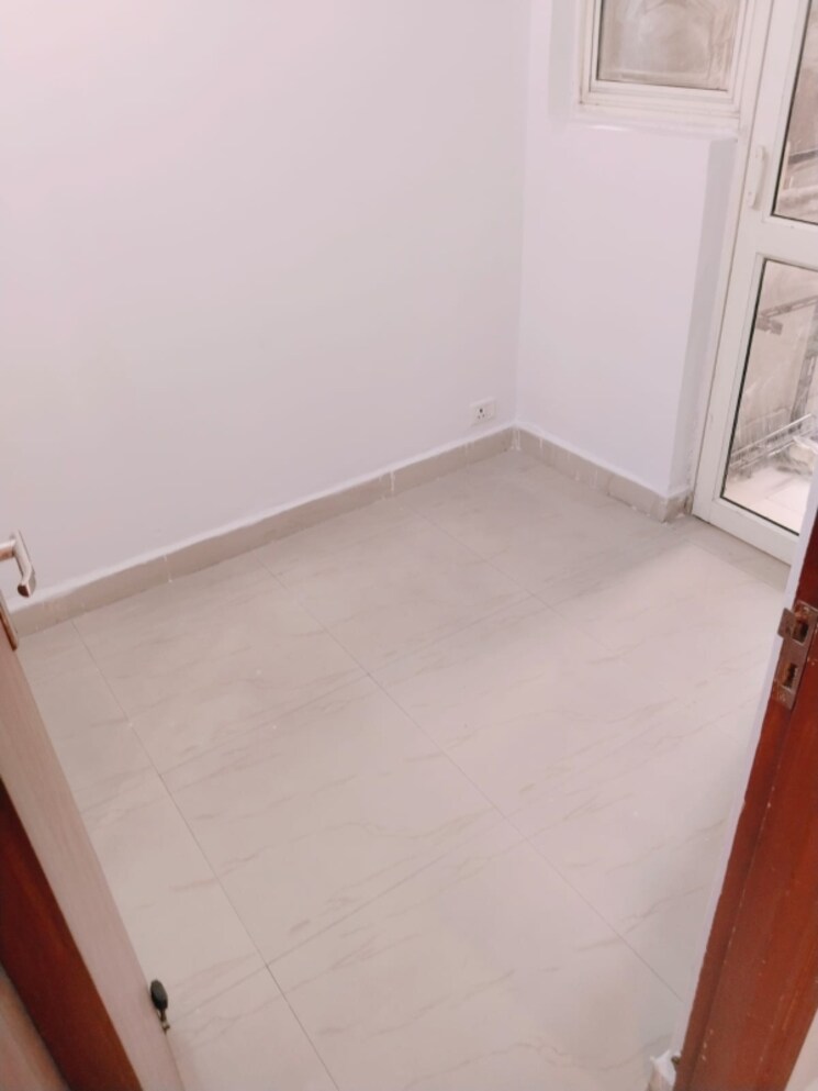 Room, nimbus-the-golden-palm 2 Bedroom 1085 Sq.Ft. Apartment In Sector 168 Noida 8966191