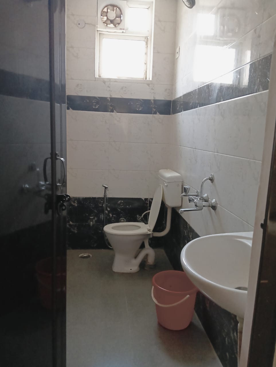 1.5 BHK + Study Room Builder Floor For Rent in Dream Home Associates 