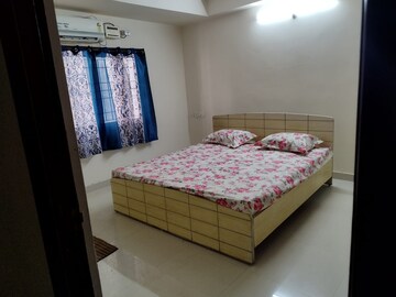 Bedroom in 2 BHK Apartment at Manikonda – for Rent