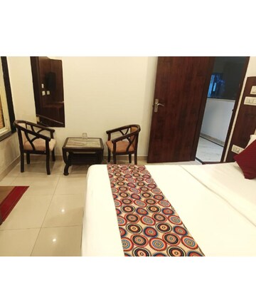 Team Area in  Pg at Sector 46 – for Rent