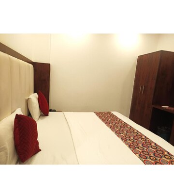 Bedroom in  Pg at Sector 46 – for Rent