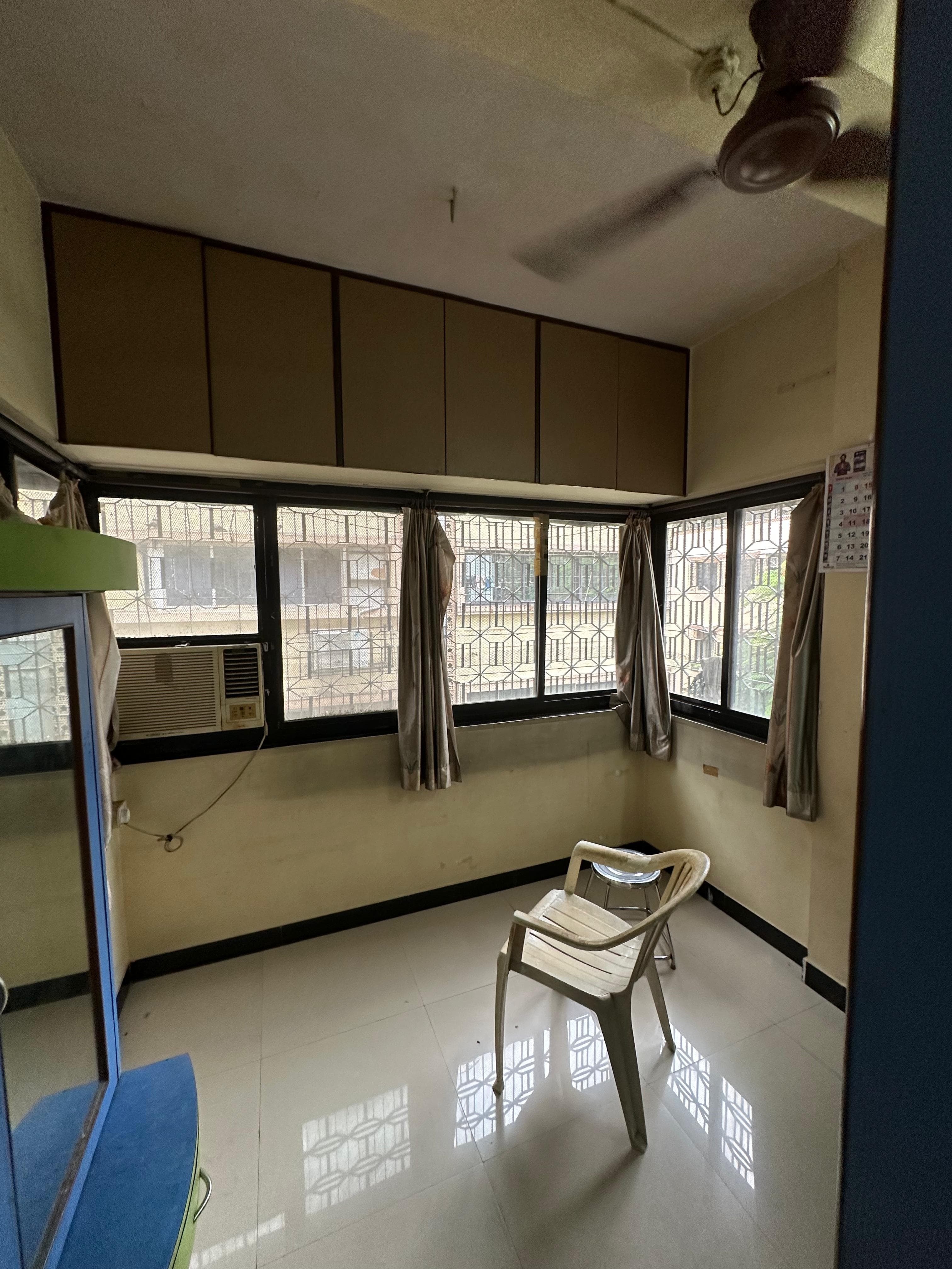 1 BHK Apartment For Rent in Laxmi Park Apartment