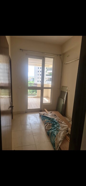 3 BHK Apartment For Rent in Supertech Livingston, Sain Vihar