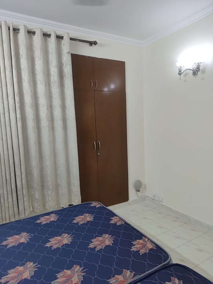 Bedroom, ardee-mall 1 Bedroom 1250 Sq.Ft. Apartment In Sector 52 Gurgaon 8966334