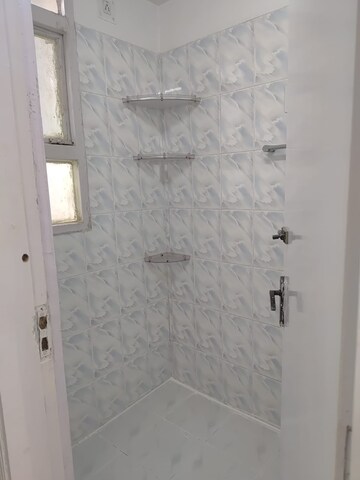 Bathroom in 1 BHK Apartment at Ardee Mall, Sector 52 – for Rent