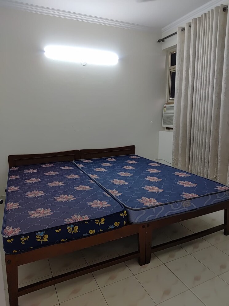 Bedroom, ardee-mall 1 Bedroom 1250 Sq.Ft. Apartment In Sector 52 Gurgaon 8966334