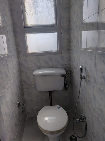 Bathroom in 1 BHK Apartment at Ardee Mall, Sector 52 – for Rent
