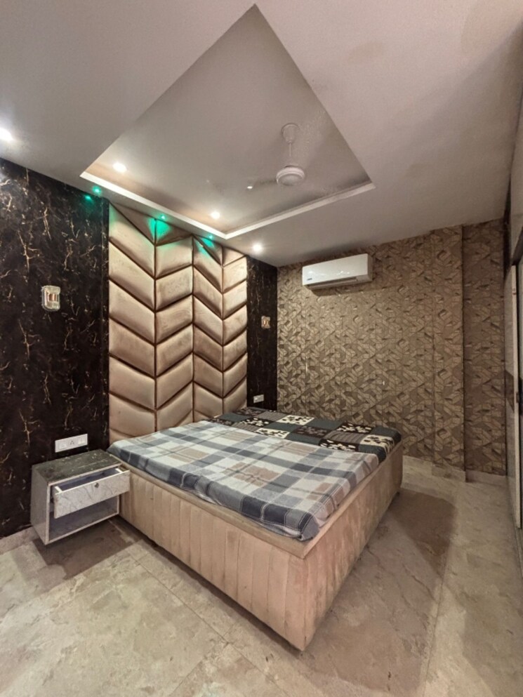 Bedroom, freedom fighters enclave 3 Bedroom 1500 Sq.Ft. Apartment In Freedom Fighters Enclave Delhi 8966304