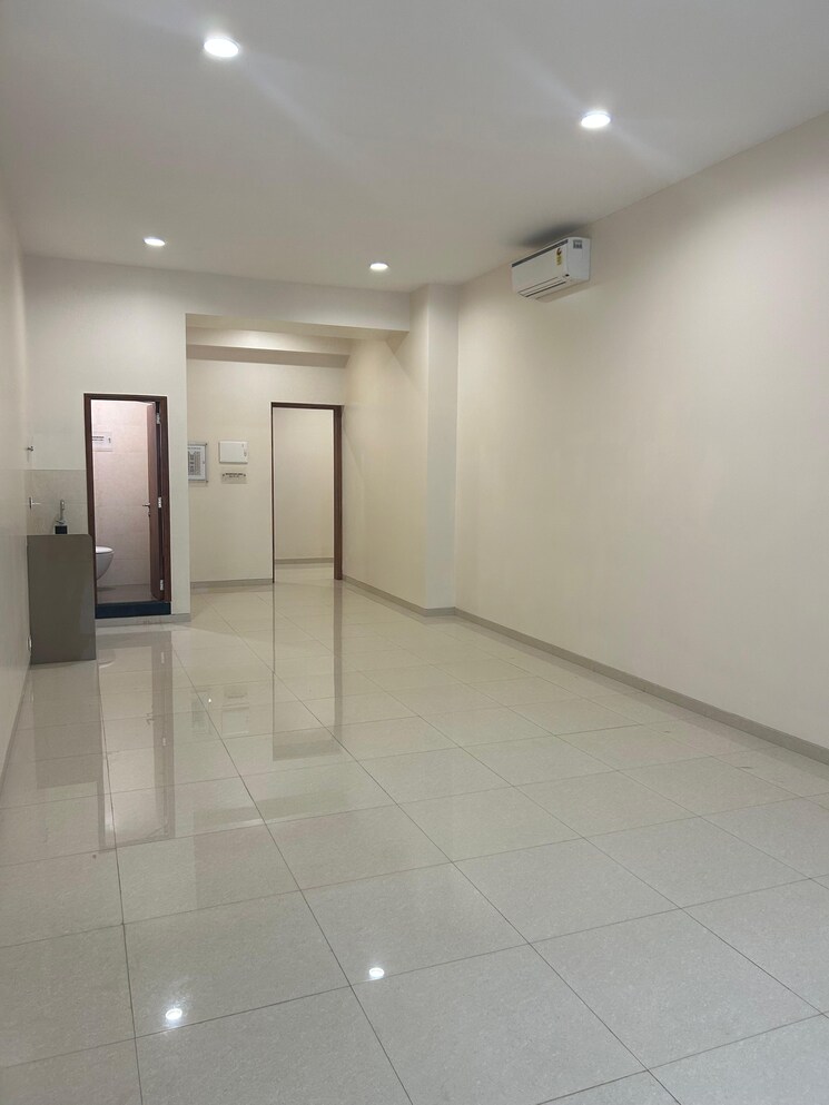 Room, kalpataru-virtus Commercial Office Space 400 Sq.Ft. In Vikhroli West Mumbai 8966287