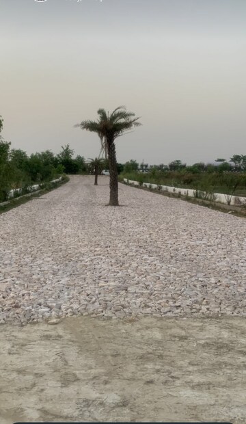 Plot Area in  Plot at Agra Expressway – for Sale